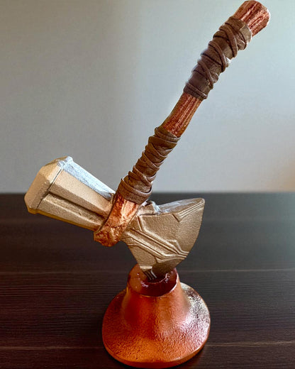 Storm Relic – dekorativ hammer med base, 26 cm, håndlaget, mulighet for tilpasning med gravering som gave