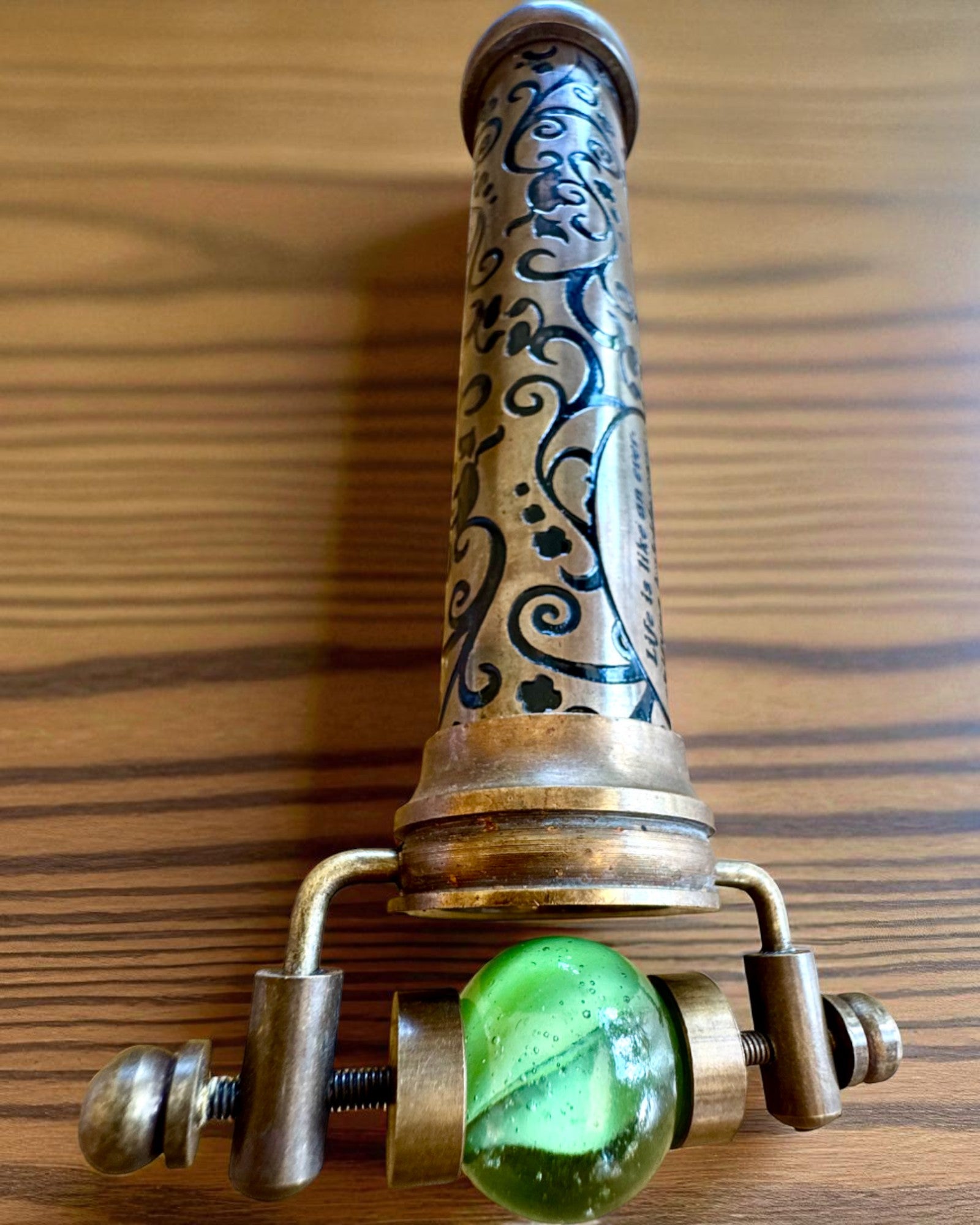 Vintage kaleidoskop “Emerald Dreams”, 15 cm – håndlaget, med mulighet for personlig gravering som gave