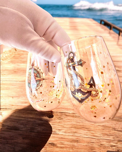 Szklanki "Nautical Dreams" med doble vegger og gullflak - sett med 2 stk., 300 ml kapasitet, mulighet for personlig gravering.