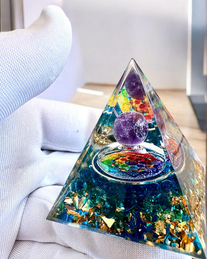 Orgonitt energipyramide "Mystic Aura"