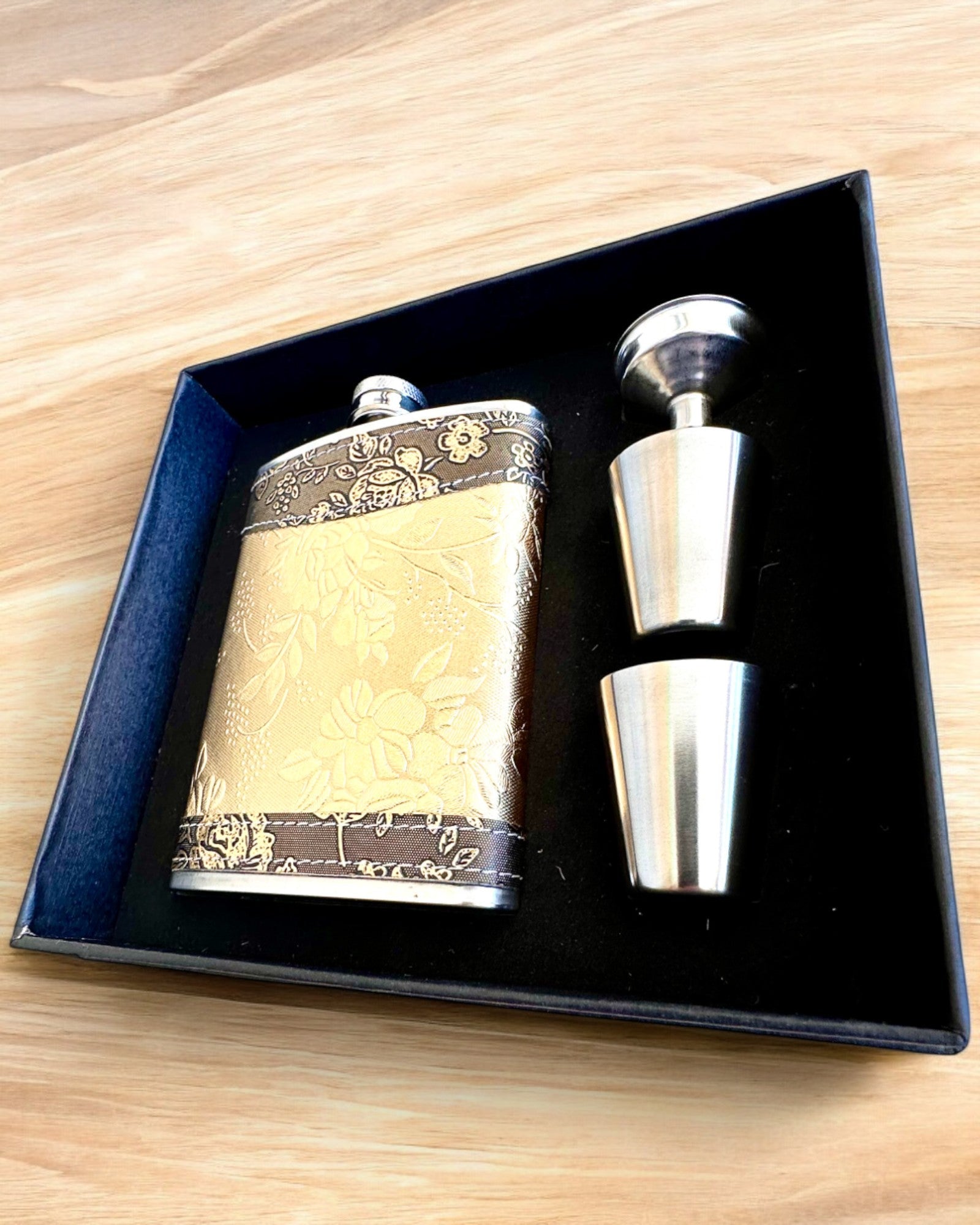 Elegant lommelerke "Golden Rose" med sett av glass, personalisering med gravering som gave