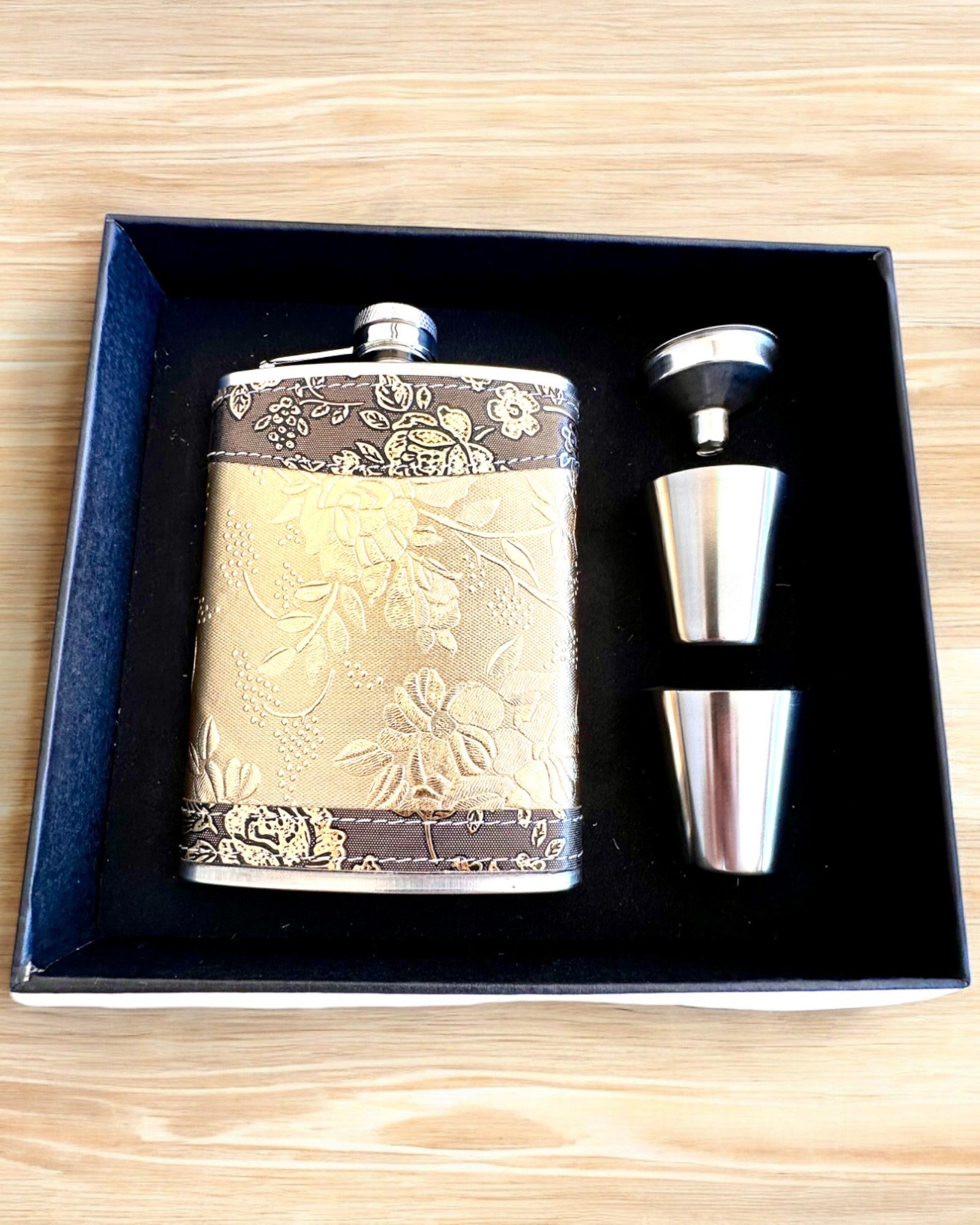Elegant lommelerke "Golden Rose" med sett av glass, personalisering med gravering som gave