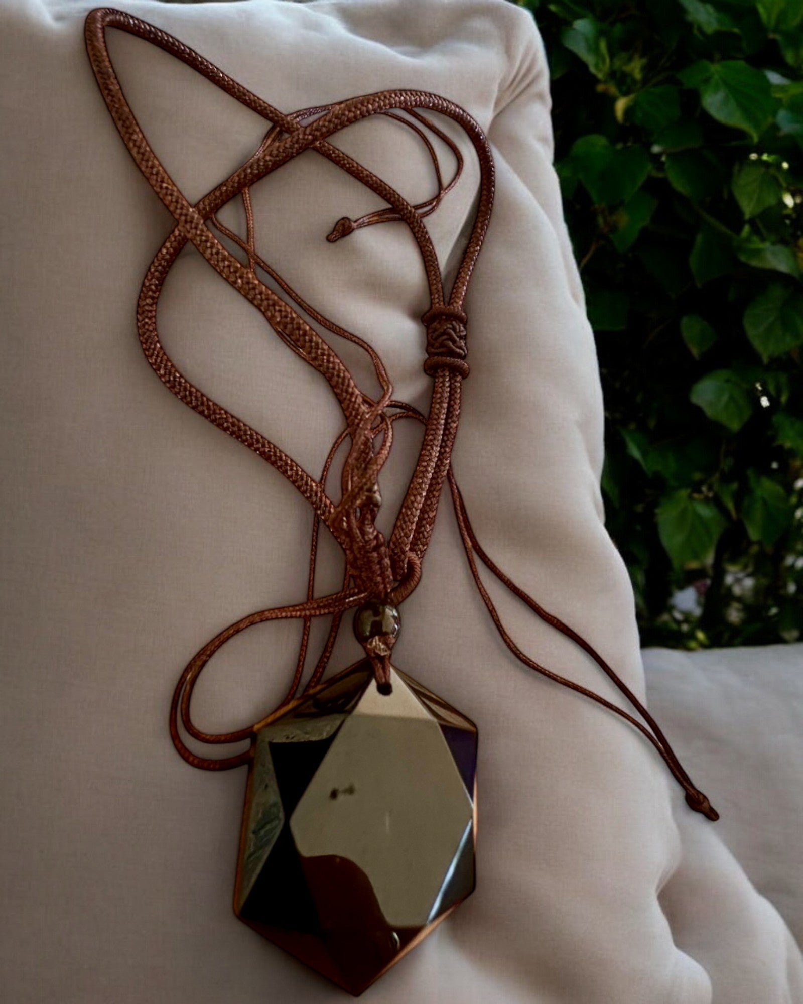 Amulett av svart obsidian "Davidstjerne", mulighet for personlig gravering som gave