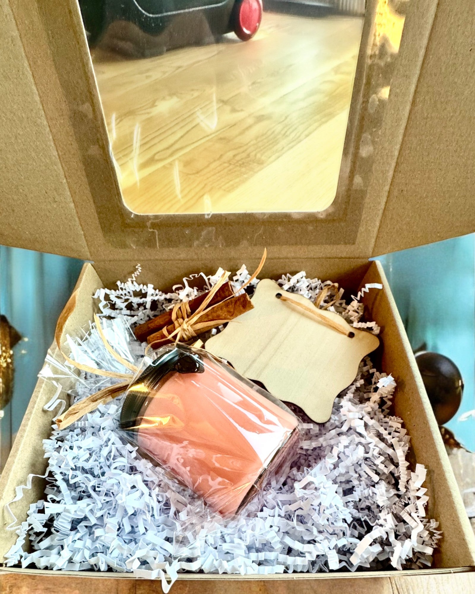 Intensjonssoyalys 250 ml med naturlig stein – velg din energi: Citrin eller Granat, personlig gravering som gave