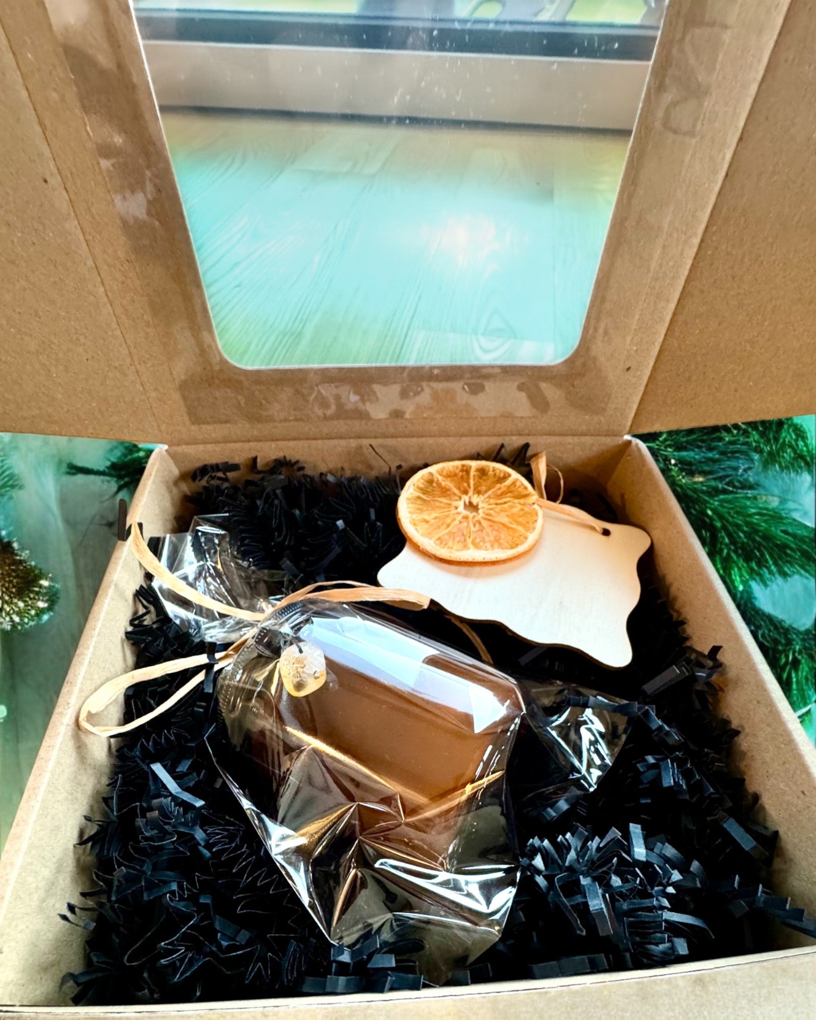 Intensjonssoyalys 250 ml med naturlig stein – velg din energi: Citrin eller Granat, personlig gravering som gave