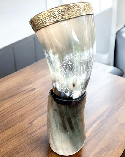 Hornkrus "Viking Valor" - Håndgravert, Premium Kvalitet - 4 varianter å velge mellom