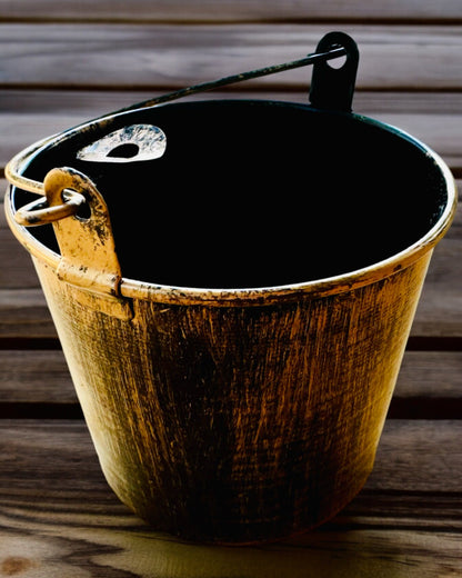 Stilig metallaskebeger "Rustic Charm" 19-23 cm høyde, 8 varianter å velge mellom, gravering på forespørsel