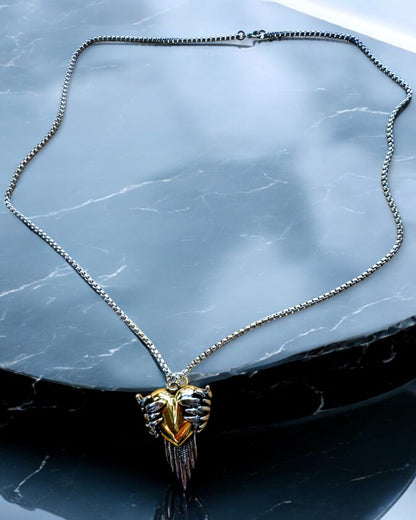 "Amulet Sercostrzelec - Mroczne Skrzydła Miłości", mulighet for personalisering med gravering som gave