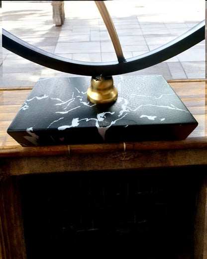 Stativ "Elegancki Owad" - for vinflaske og glass, høyde 33 cm, mulighet for personlig gravering som gave