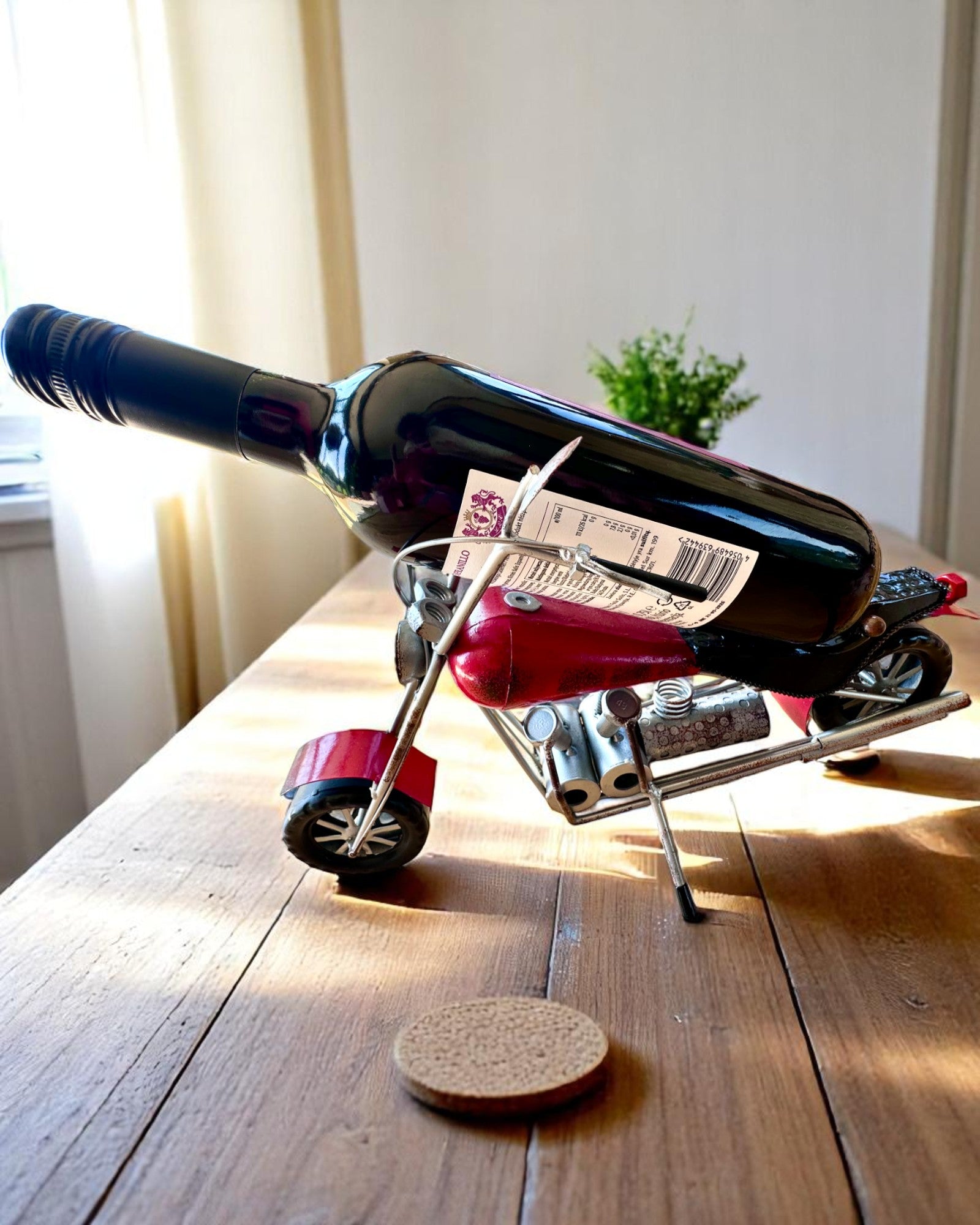 Metallstativ for vin 40 cm langt, i form av en motorsykkel med mulighet for gravering som gave