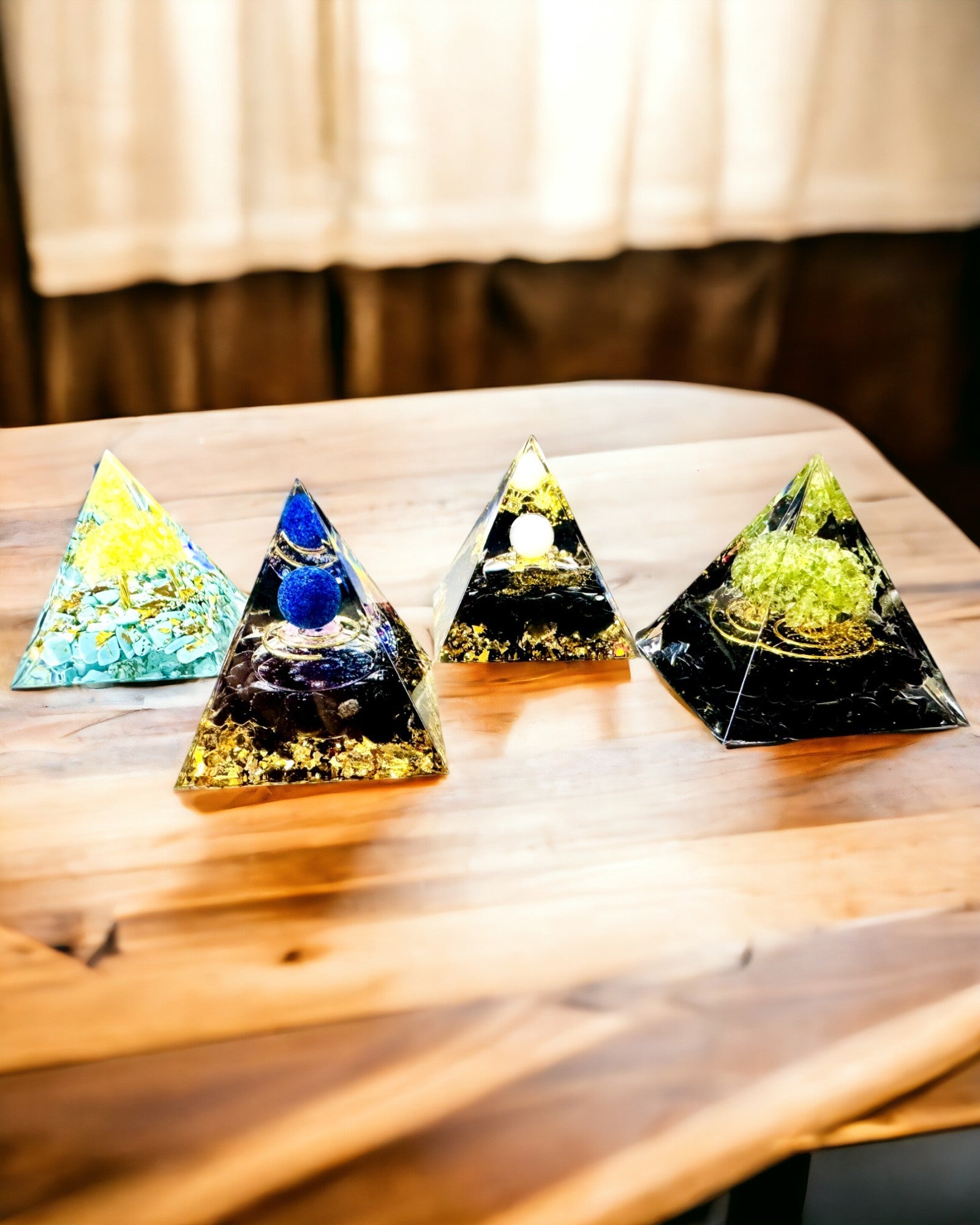 Orgonittpyramide med Citrin og Turkis – Energigenerator for Chakra, Reiki-verktøy, Meditasjonsdekorasjon