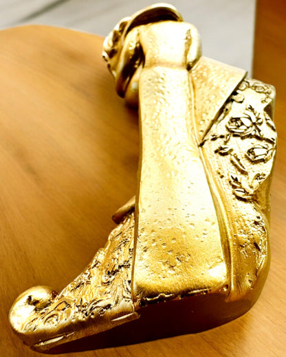 Figur "Evig Kjærlighet" farge gull - 11 cm, Liten Dekorativ Figur med Gravering Alternativ