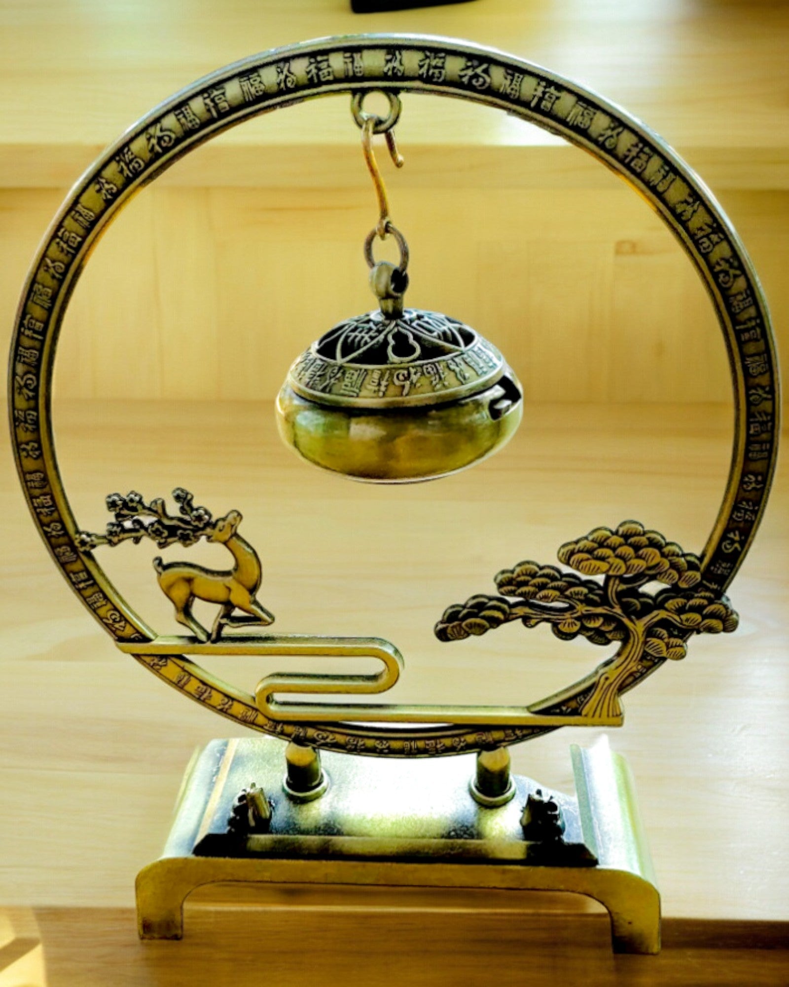 Elegant metallholder for røkelse "Wielki Spokój" - mulighet for personlig gravering