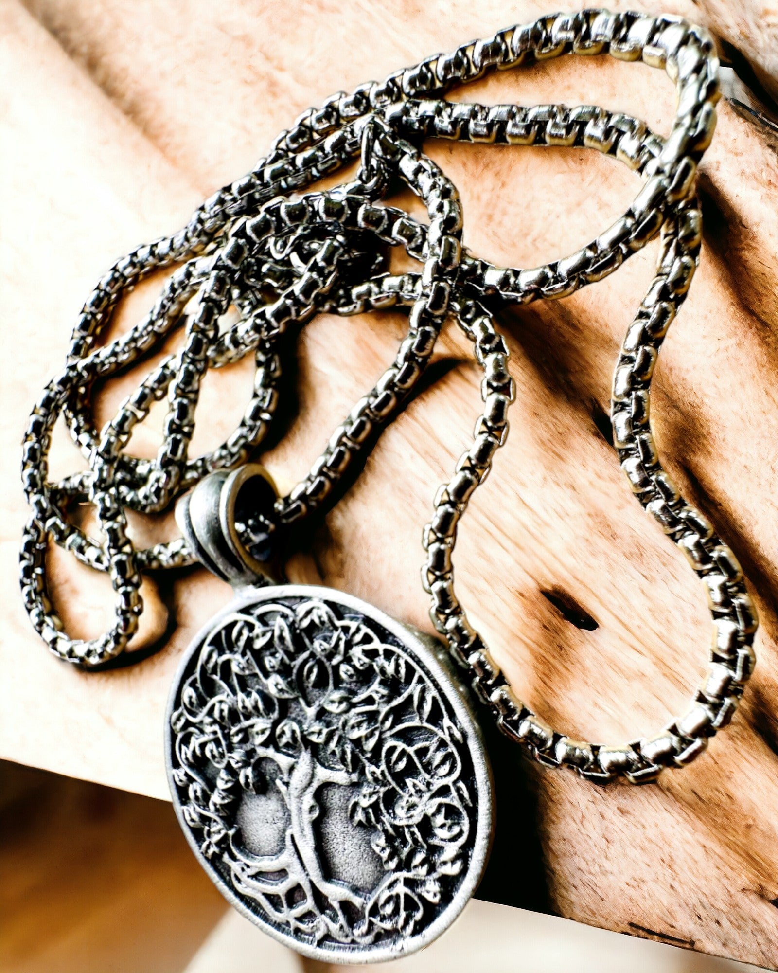 Amulett Livets Tre med Mulighet for Gravering - halskjede "Naturens Vitalitet", personalisering