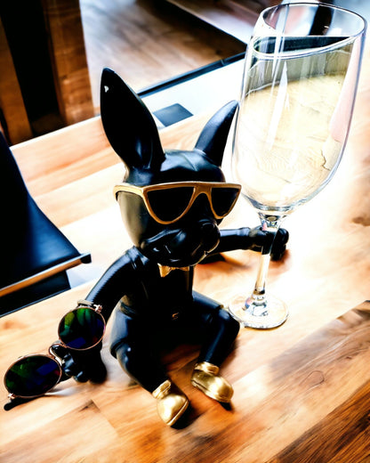 Eksklusiv figur "Stilig Bulldog", svart farge, stativ for vinglass eller champagneglass, personalisering med gravering