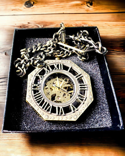 Klassisk åttekantet brun mekanisk lommeur i steampunk-stil - Tidløst