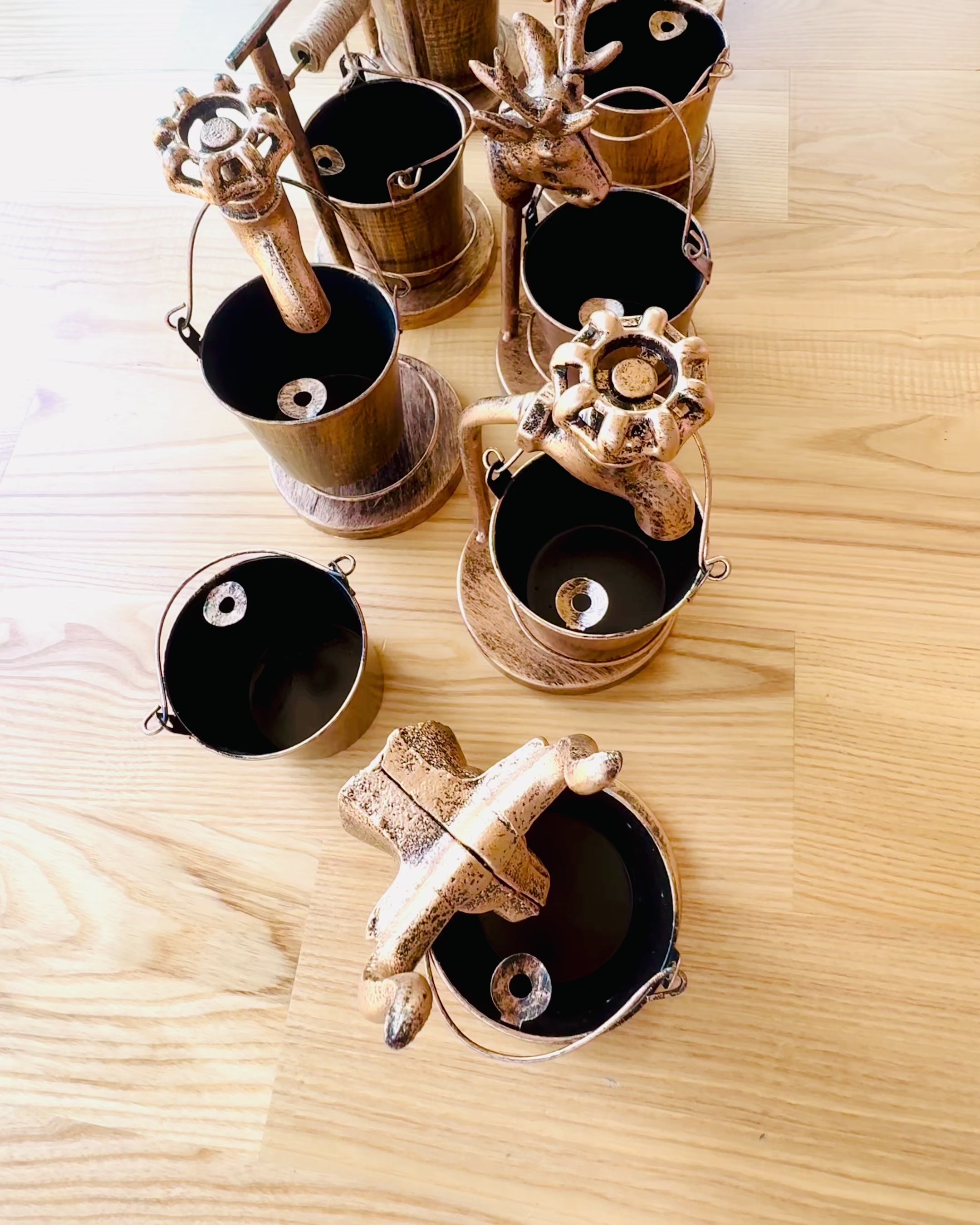 Stilig metallaskebeger "Rustic Charm" 19-23 cm høyde, 8 varianter å velge mellom, gravering på forespørsel