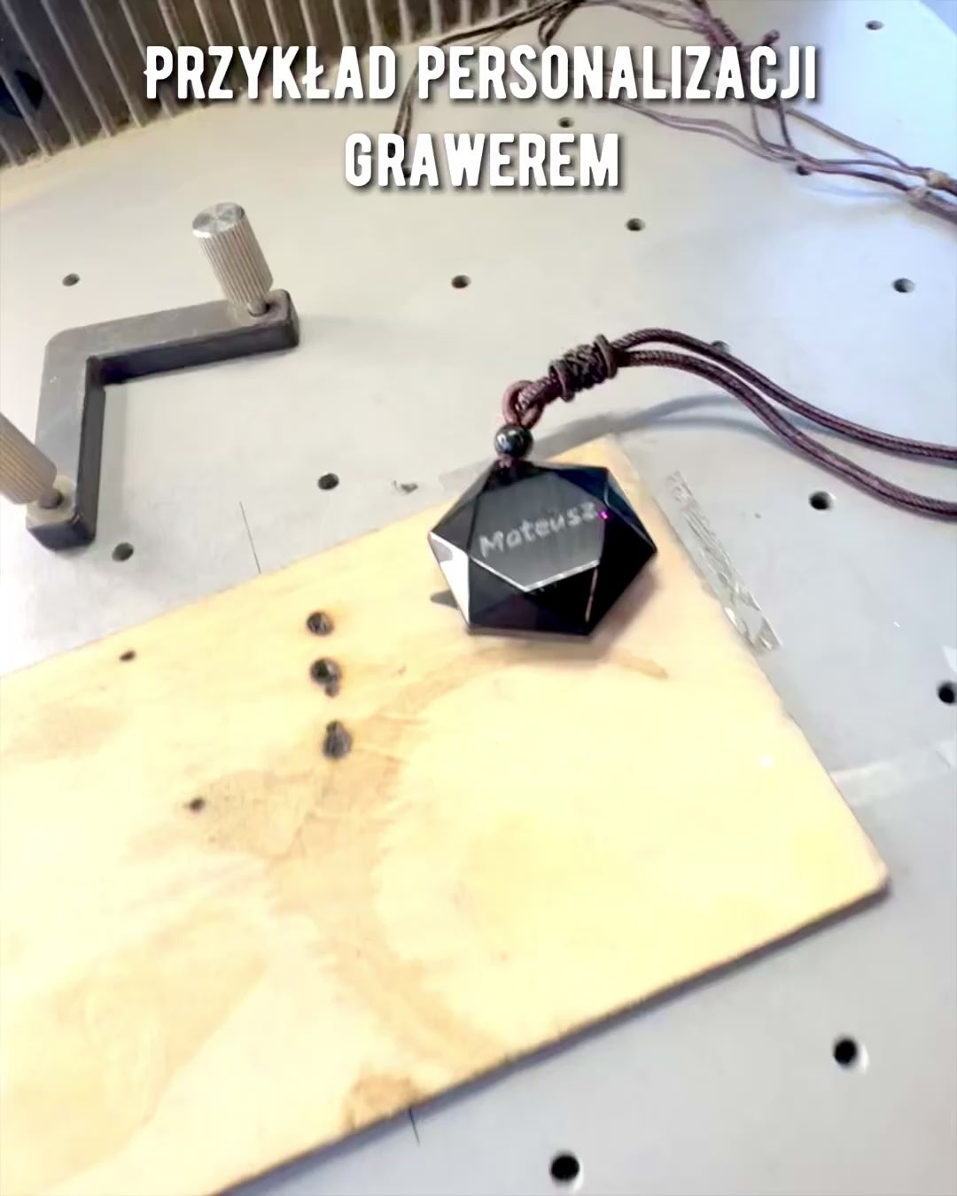 Amulett av svart obsidian "Davidstjerne", mulighet for personlig gravering som gave