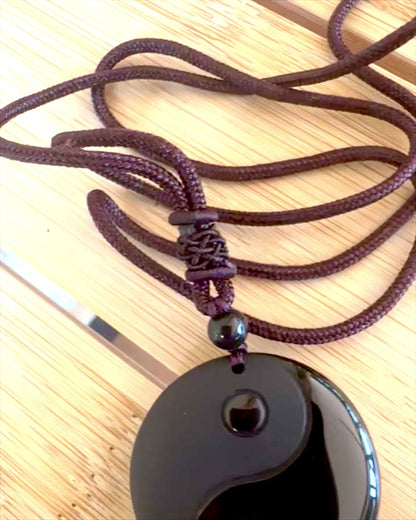 Boho-halskjede med Obsidian Yin Yang Tai Chi, mulighet for personlig gravering som gave