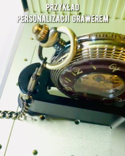 Lommeur med synlig mekanisme – mulighet for personalisering gjennom gravering