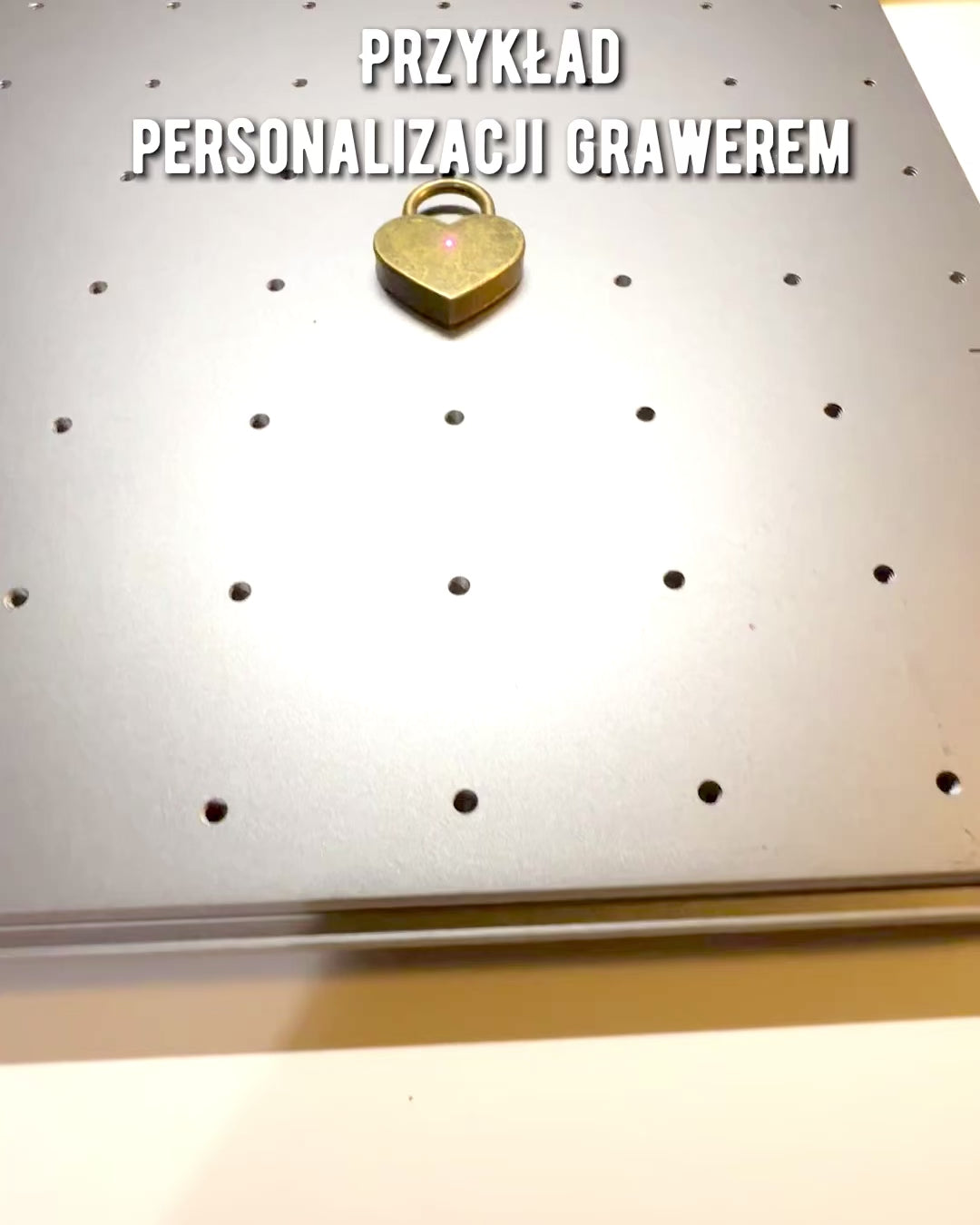 Miłosne Mini Kłódki Serce DeLuxe - Sett med 2 hengelåser med nøkler, 6 varianter å velge mellom, mulighet for personlig gravering som gave